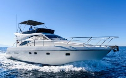 Ferretti 430 Fly - Najam Brodova Hvar (otok Hvar)